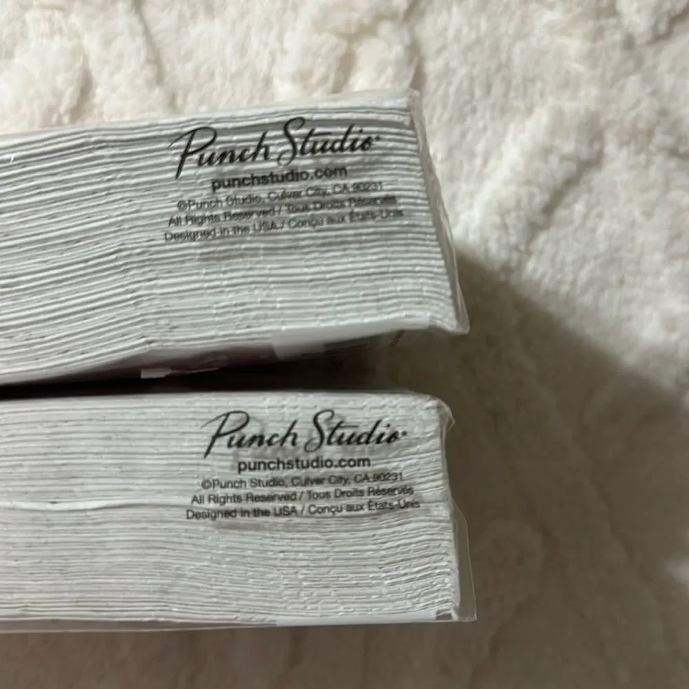 Punch Studio 32 x 2pk Guest Paper Towel Napkins White Pink English Toile Print